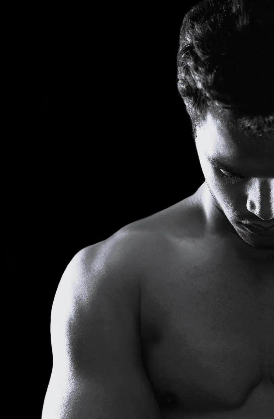 Retrato en blanco y negro de un hombre